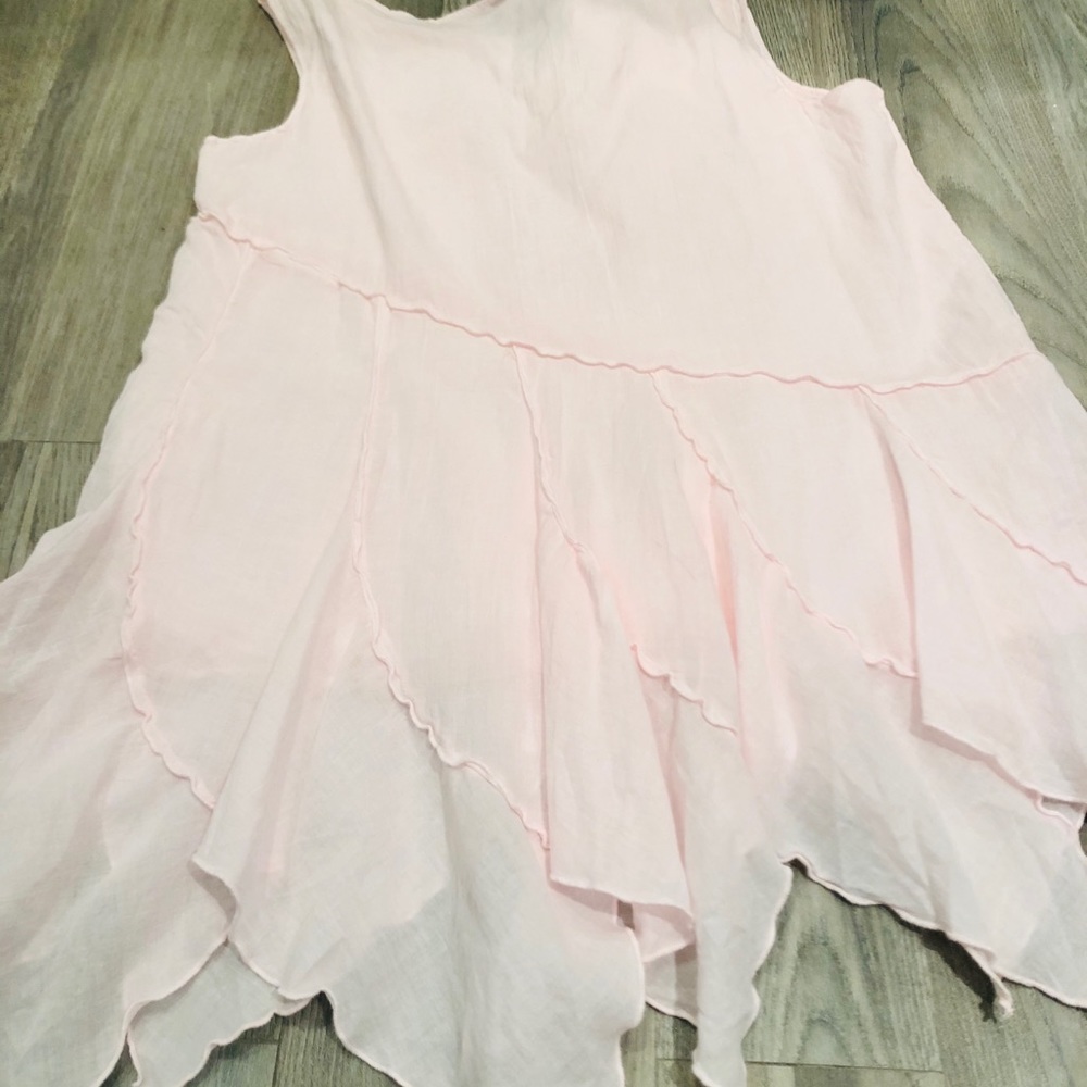 Luna Luz Petal Pink Tunic Top- Handkerchief Hem - Picture 6 of 7
